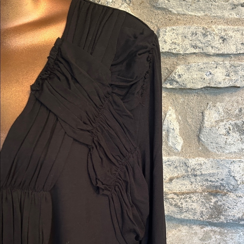 Cleo Black Pleated topper - Picture 2 of 8